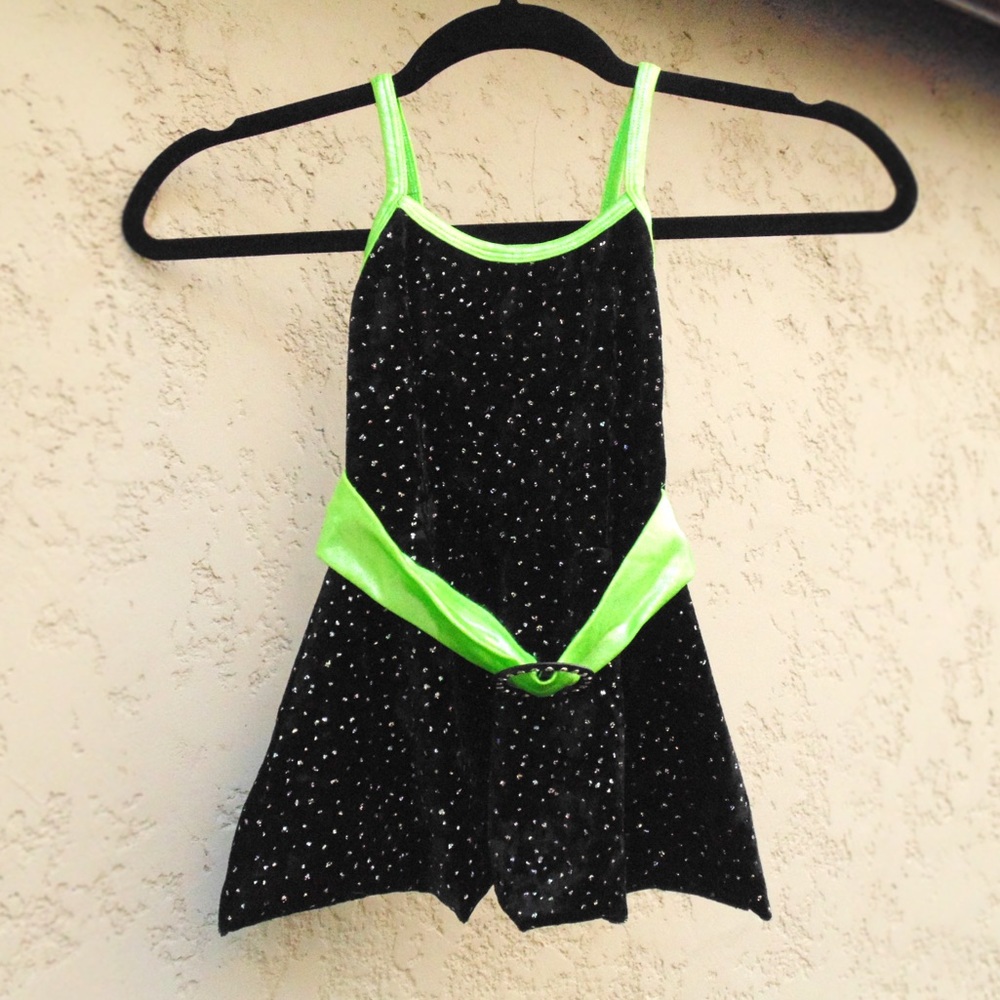 Black sparkly dress with green belt (kids costume)